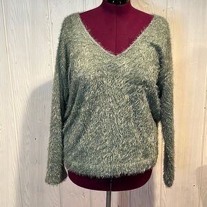 Jolie Fuzzy Material Criss across Back Sweater, Size 3XL